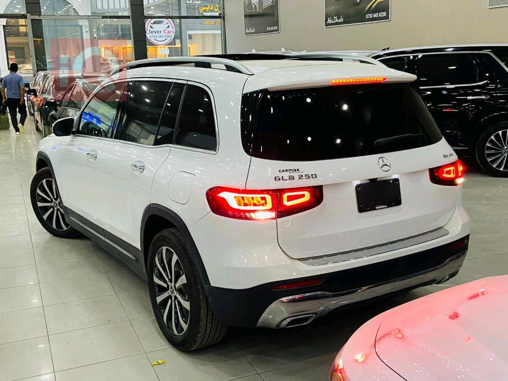 مێرسێدس بێنز GLB